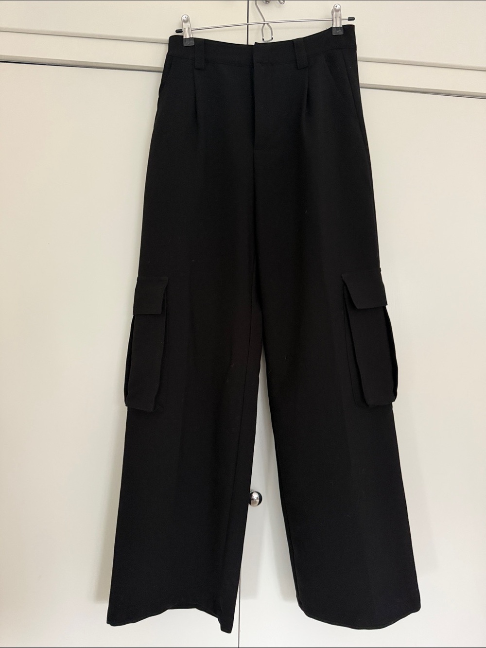 DISSH Wide-Leg Black Cargo Pants